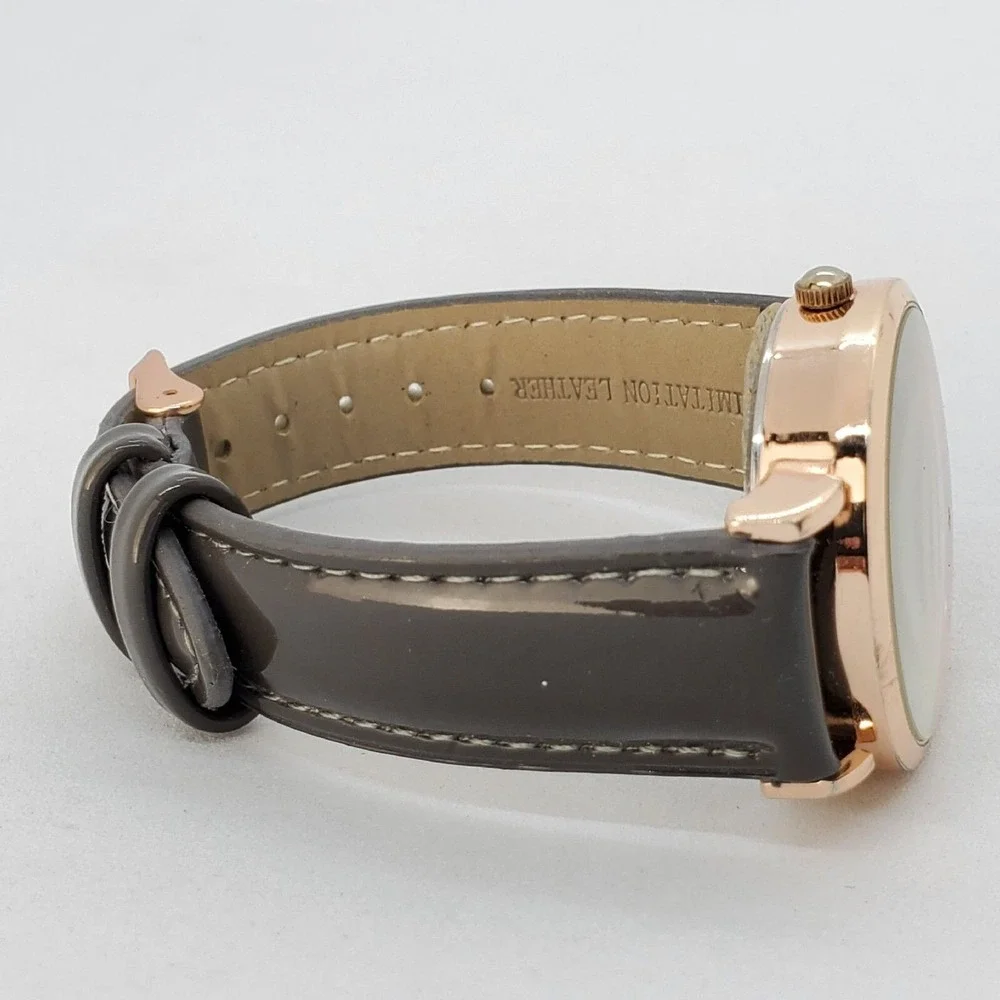 Minimalist Women's‎ Watch 36MM Gold Tone Case Brown Leather Bands New Battery